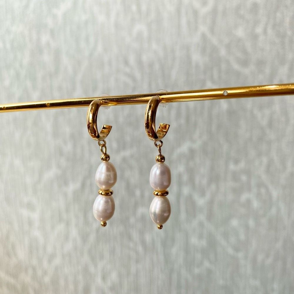 18K Gold Plated Savannah Pearl Drop Earrings - Picture 3 of 3